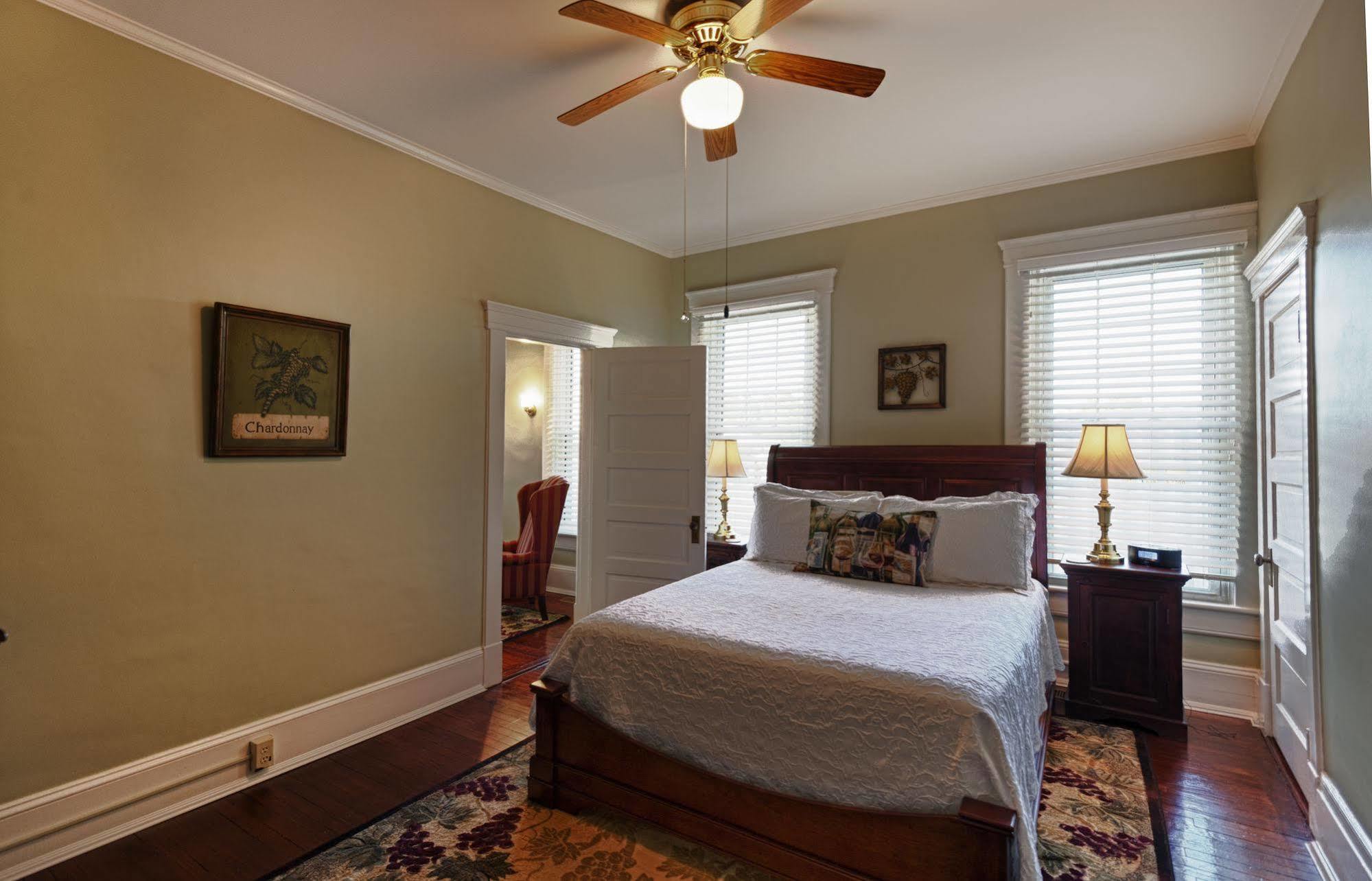 Steeles Tavern Manor Bed & Breakfast Raphine Ngoại thất bức ảnh